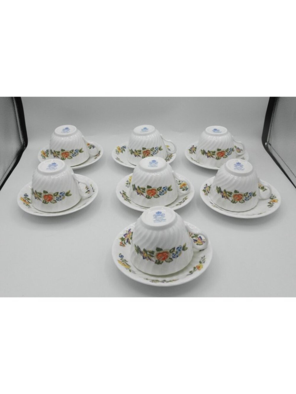 Cottage Garden by John Aynsley & Sons Cup and Saucer Set of 7 Pattern AYNOGA - Picture 5 of 11
